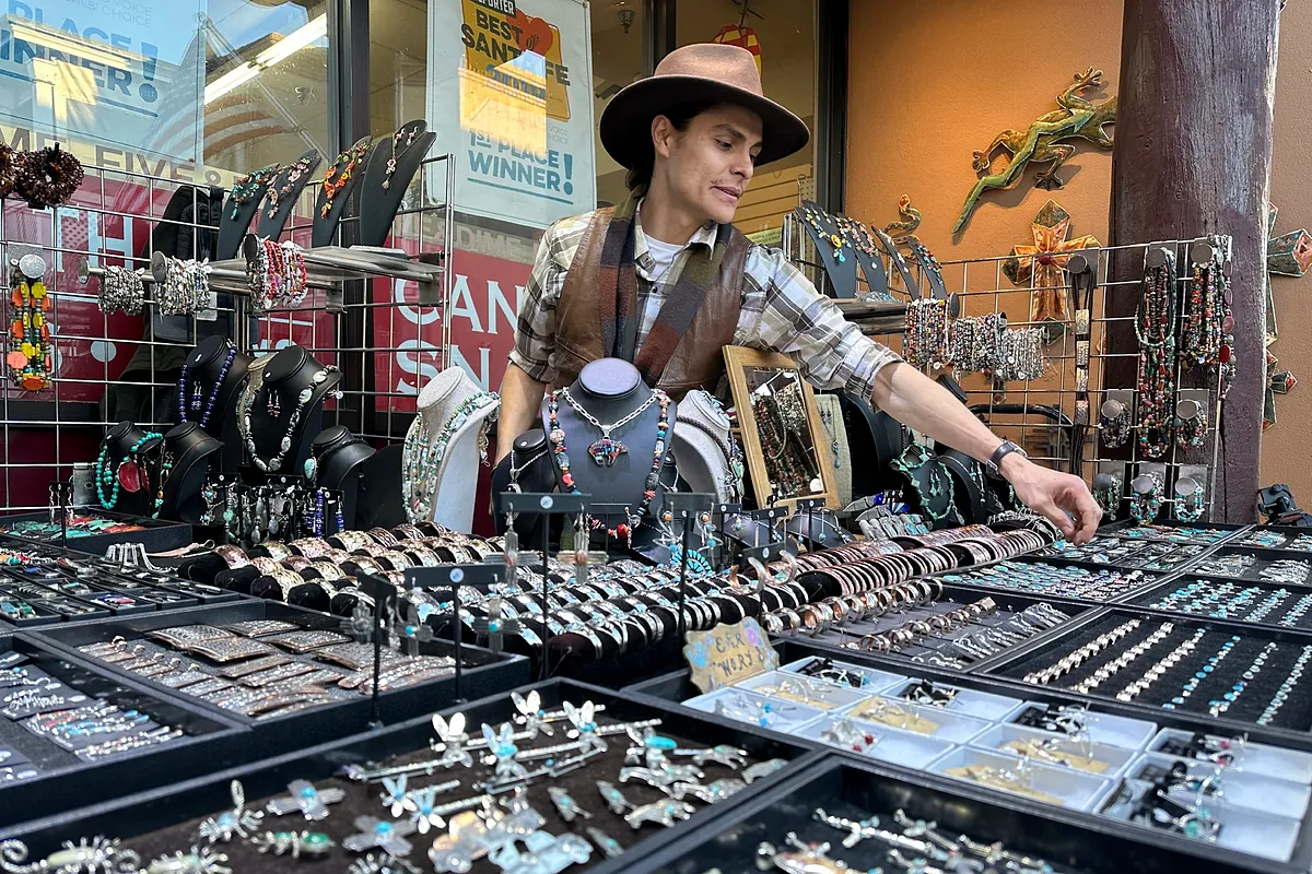 Sheriff of Santa Fe makes a shocking revelation about Gene Hackman's death thanks to his pacemaker