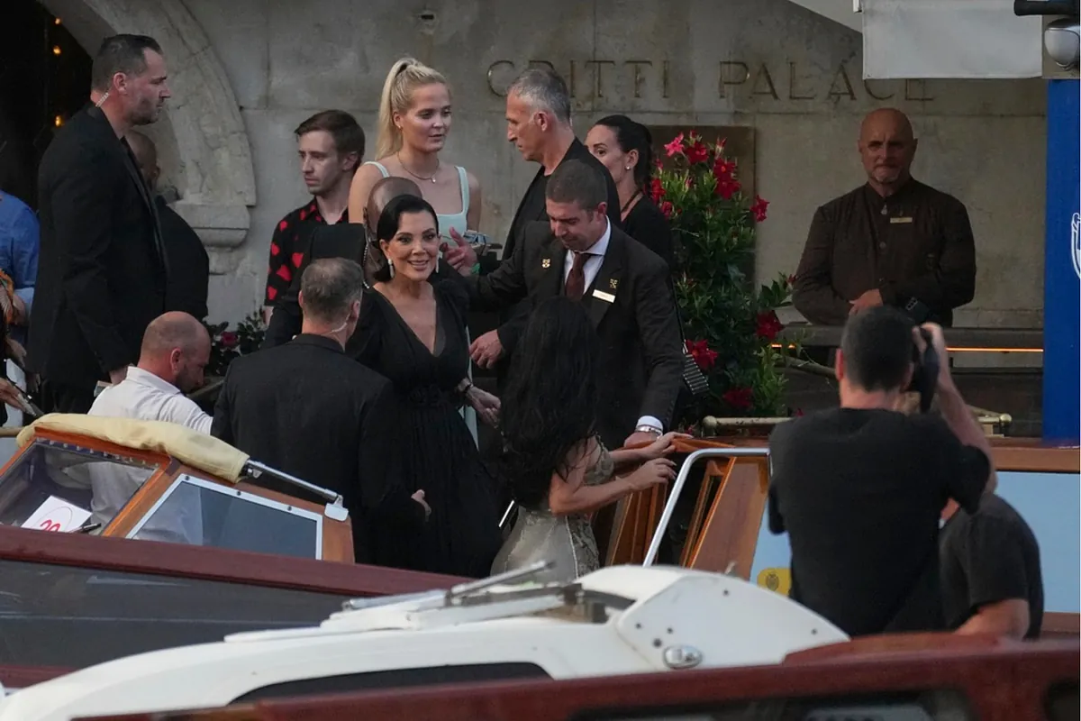 Kris Jenner Pushed for Kardashian Sisters at Bezos' Wedding