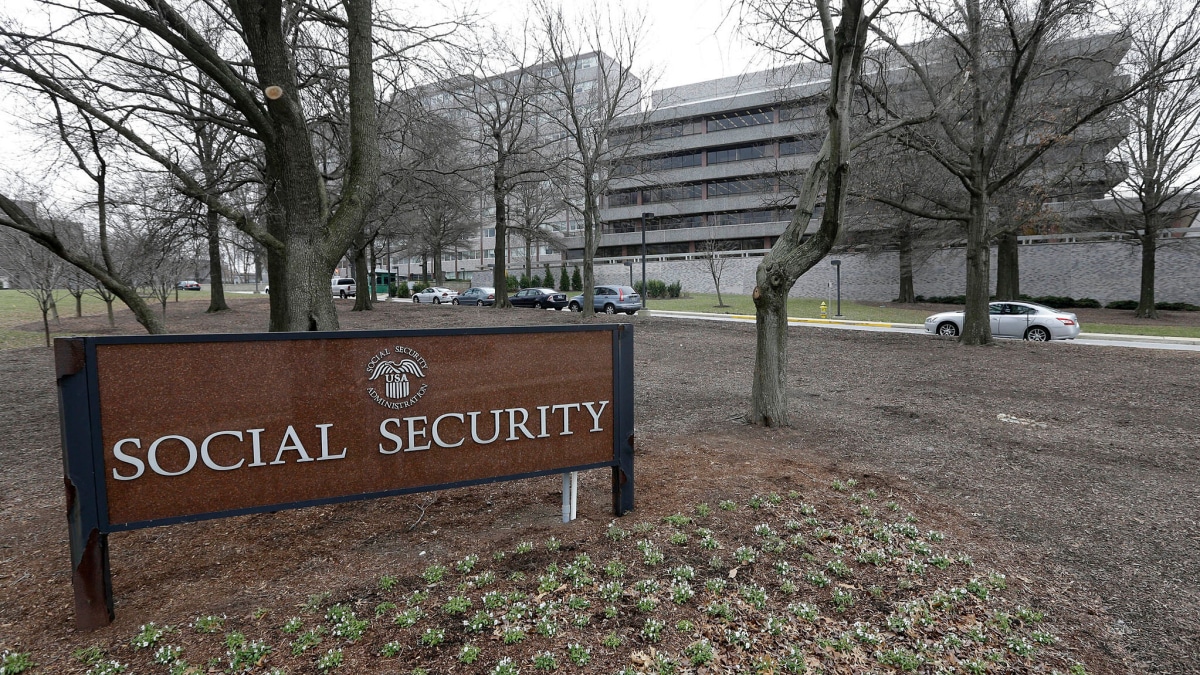 Next Social Security Payment: Who receives the first check in May and when