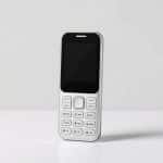 This $299 flip phone is the anti-smartphone, promises to save you from doomscrolling hell