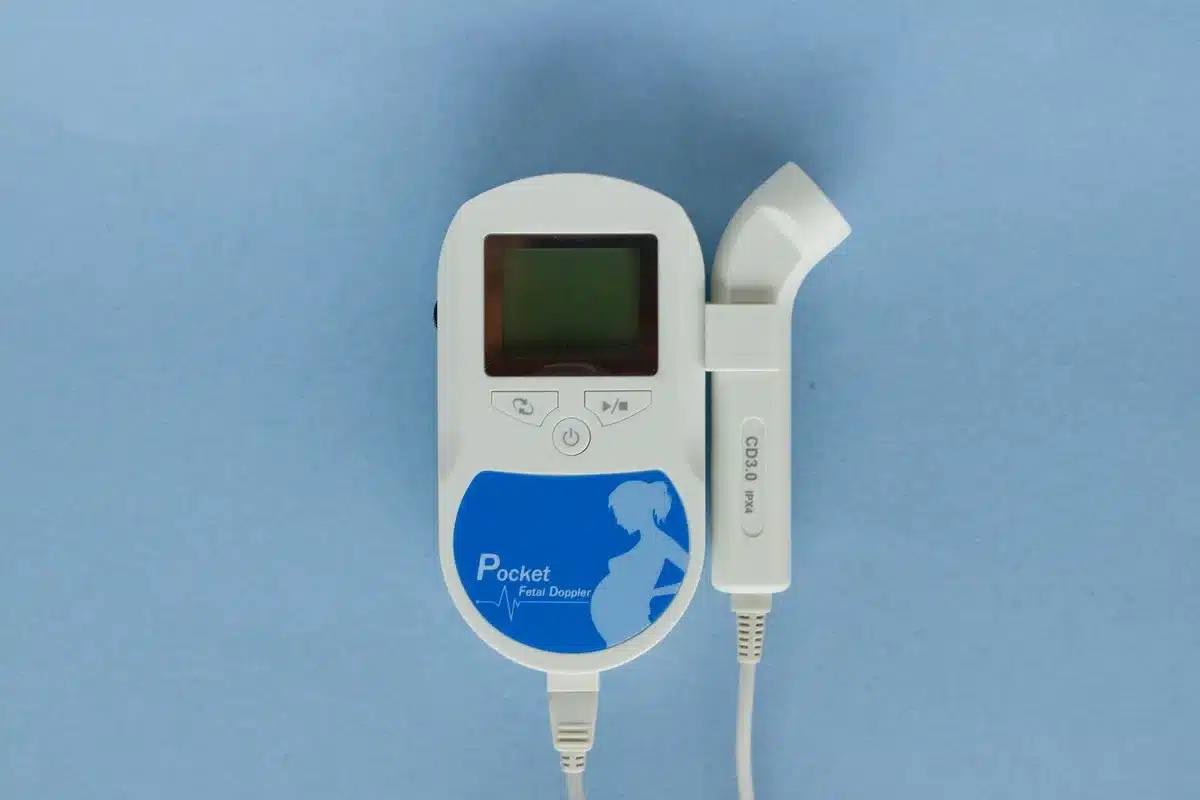 Ecografia Doppler per localizzazione venosa durante procedura medica