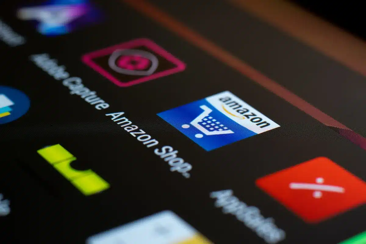 Interfaccia di una piattaforma digitale per il commercio e lo scambio di servizi