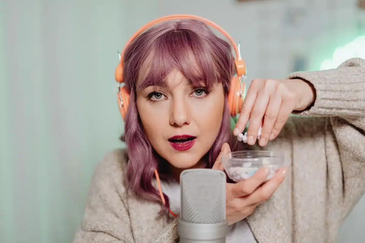 Creatori di contenuti di fronte a una scelta tra piattaforme di streaming concorrenti