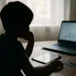 Bambino di 9 anni spende $118.000 con la carta aziendale del papà per promuovere il suo canale YouTube