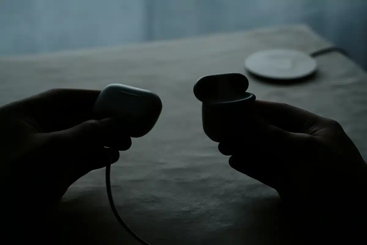 Nuovi AirPods 5 di Apple: Cancellazione Rumore e Siri AI, da soli $129!