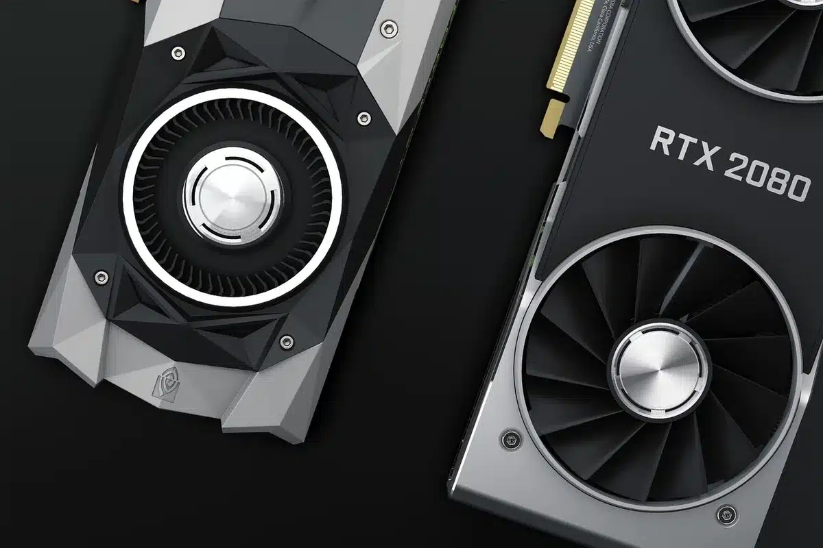 GPU RTX e schede grafiche collegate in un cluster di calcolo