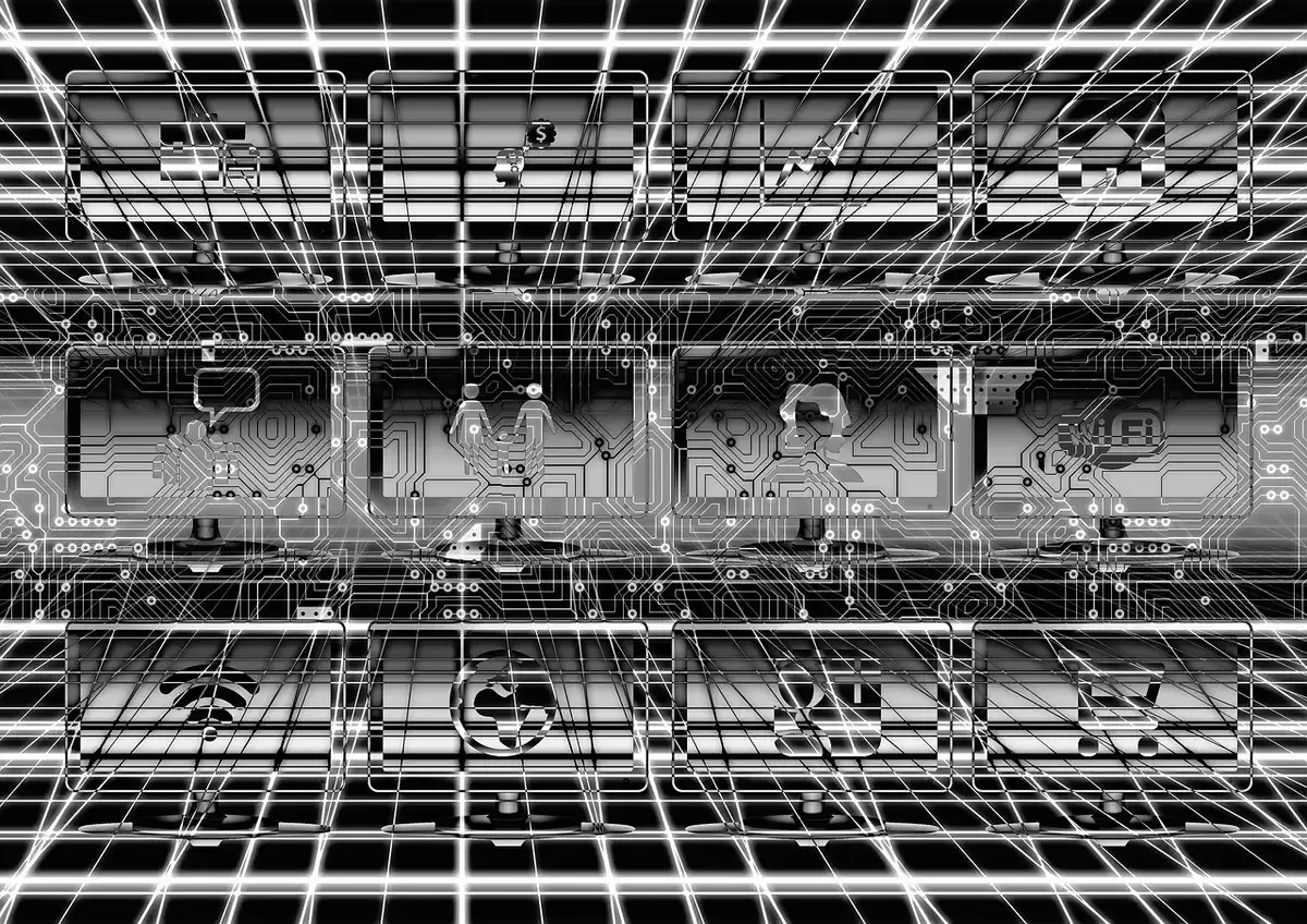 Schermata di codice PHP su monitor con server sullo sfondo