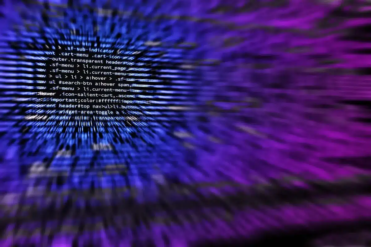 Schermata stilizzata di aggiornamento software in tempo reale su un server